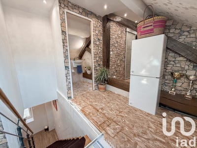 /international/fr/collonges-burgundy-310098144504/