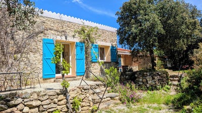 /international/fr/laroque-des-alberes-languedoc-roussillon-310098293090/