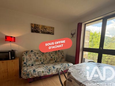 /international/fr/chateau-bernard-rhone-310108669396/