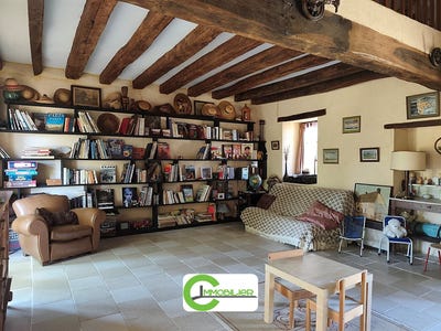 /international/fr/semur-en-vallon-pays-de-la-loire-310109240687/