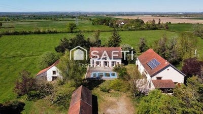 /international/fr/saint-didier-la-foret-auvergne-310105681059/