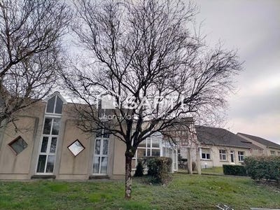 /international/fr/chinon-centre-val-de-loire-120097941979/