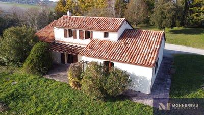 /international/fr/coteaux-du-blanzacais-charente-310107920672/