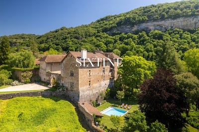 /international/fr/cremieu-rhone-310106398741/