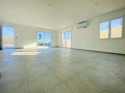 /international/fr/lodeve-languedoc-roussillon-310097274538/