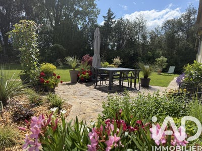/international/fr/montmirail-ardennes-310108512916/