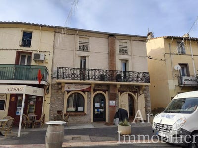 /international/fr/4-place-de-la-republique-tautavel-languedoc-roussillon-310107816386/