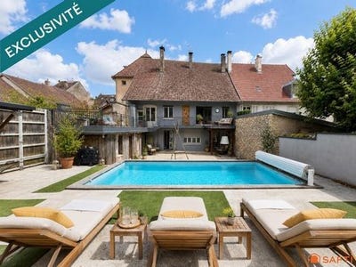 /international/fr/ornans-franche-comte-310107580540/