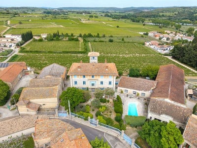 /international/fr/pezenas-languedoc-roussillon-310108008349/