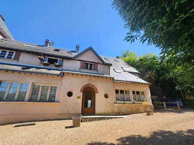 /international/fr/maintenon-centre-val-de-loire-310100828617/