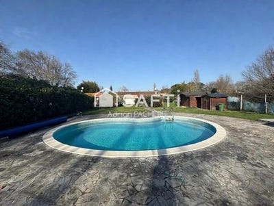 /international/fr/saint-vivien-de-medoc-aquitaine-310103640476/