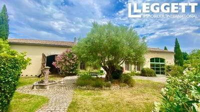 /international/fr/mirambeau-charente-310099356034/