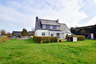 /international/fr/quemeneven-brittany-310108648822/