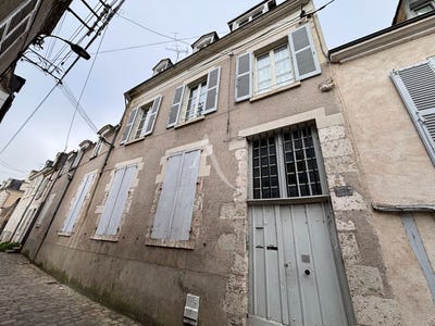 /international/fr/blois-centre-val-de-loire-310104466984/