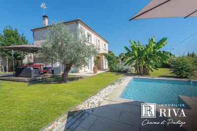 /international/fr/carignan-de-bordeaux-aquitaine-310120009786/