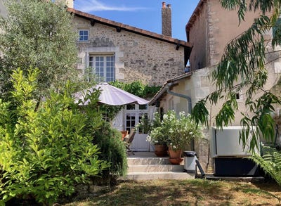 /international/fr/sanxay-charente-310102729854/