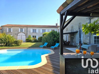 /international/fr/saint-laurent-de-cognac-charente-310100537872/