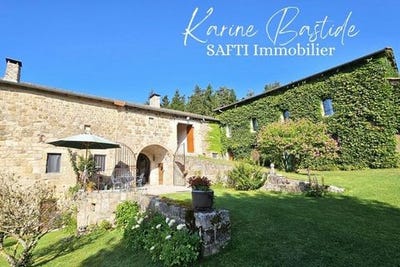 /international/fr/salettes-auvergne-310106195464/
