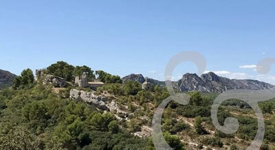 /international/fr/eygalieres-provence-alpes-cote-d-azur-310104946614/