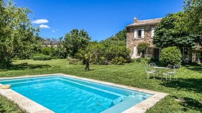 /international/fr/uzes-aquitaine-310109044565/