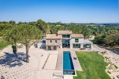 /international/fr/noves-hh-15670770-noves-provence-alpes-cote-d-azur-310100959529/
