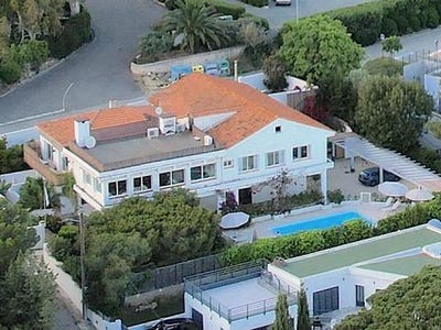 /international/fr/roquebrune-sur-argens-provence-alpes-cote-d-azur-310101386886/?lang=pt