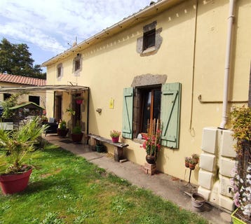 /international/fr/largeasse-charente-310104190916/