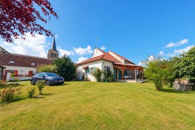 /international/fr/saint-angel-auvergne-310108185007/?lang=th