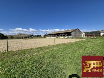 /international/fr/meynes-languedoc-roussillon-310108249748/