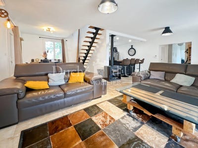 /international/fr/uzes-languedoc-roussillon-310100939128/?lang=zh-tw
