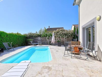 /international/fr/8-rue-laurent-mourguet-genas-rhone-310107680362/