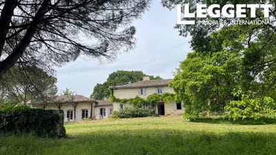 /international/fr/simorre-midi-pyrenees-310107559185/