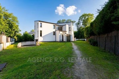 /international/fr/saint-germain-en-laye-ile-de-france-310108433264/