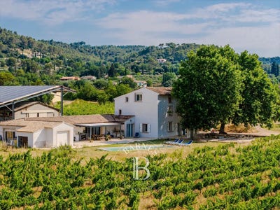 /international/fr/cotignac-provence-alpes-cote-d-azur-310108597012/