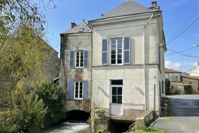 /international/fr/saint-jean-d-angely-charente-310109022794/?lang=id