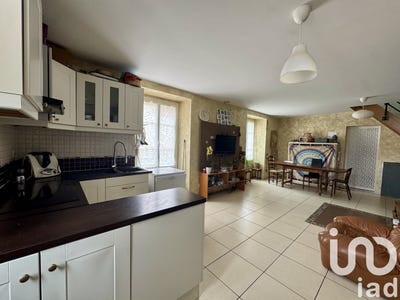 /international/fr/la-foret-sainte-croix-ile-de-france-310099707937/