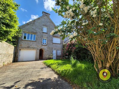 /international/fr/dinan-brittany-310100014498/