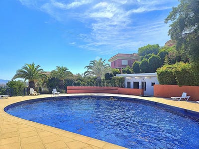 /international/fr/mandelieu-la-napoule-provence-alpes-cote-d-azur-310100708150/