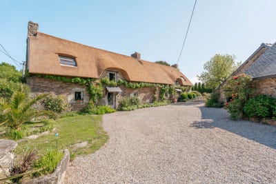/international/fr/pluvigner-brittany-310108400883/