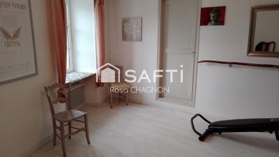/international/fr/vouvant-pays-de-la-loire-310103221394/