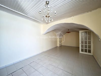 /international/fr/montfrin-languedoc-roussillon-310105082719/