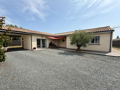 /international/fr/coutras-aquitaine-310100539956/