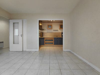 /international/fr/arpajon-sur-cere-auvergne-310109049957/