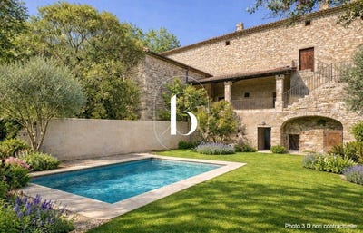 /international/fr/barjac-languedoc-roussillon-310108292491/