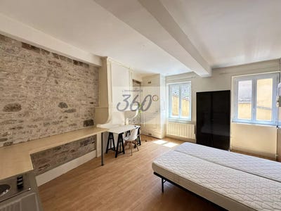 /international/fr/cluny-burgundy-310106751636/