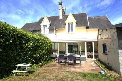 /international/fr/chatelaudren-plouagat-brittany-310101228195/?lang=id