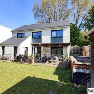 /international/fr/montlignon-ile-de-france-310098904738/