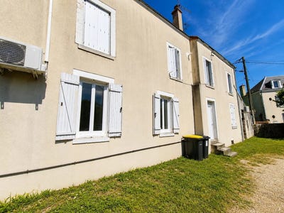 /international/fr/1-rue-de-l-hospice-vierzon-centre-val-de-loire-310100458294/
