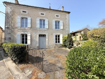 /international/fr/saint-severin-charente-310107555455/