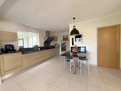 /international/fr/roussy-le-village-lorraine-310099620141/